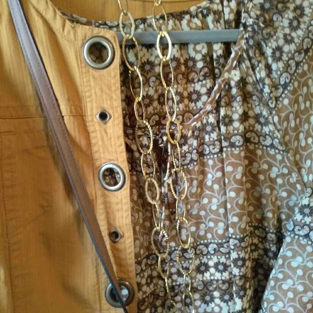 Plus size brown tone blouse.